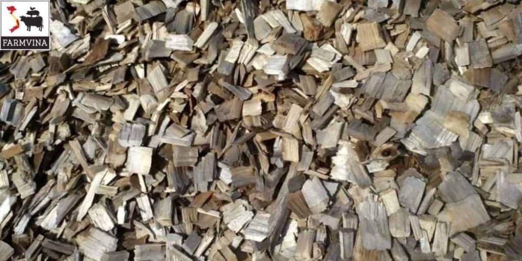 acacia woodchips