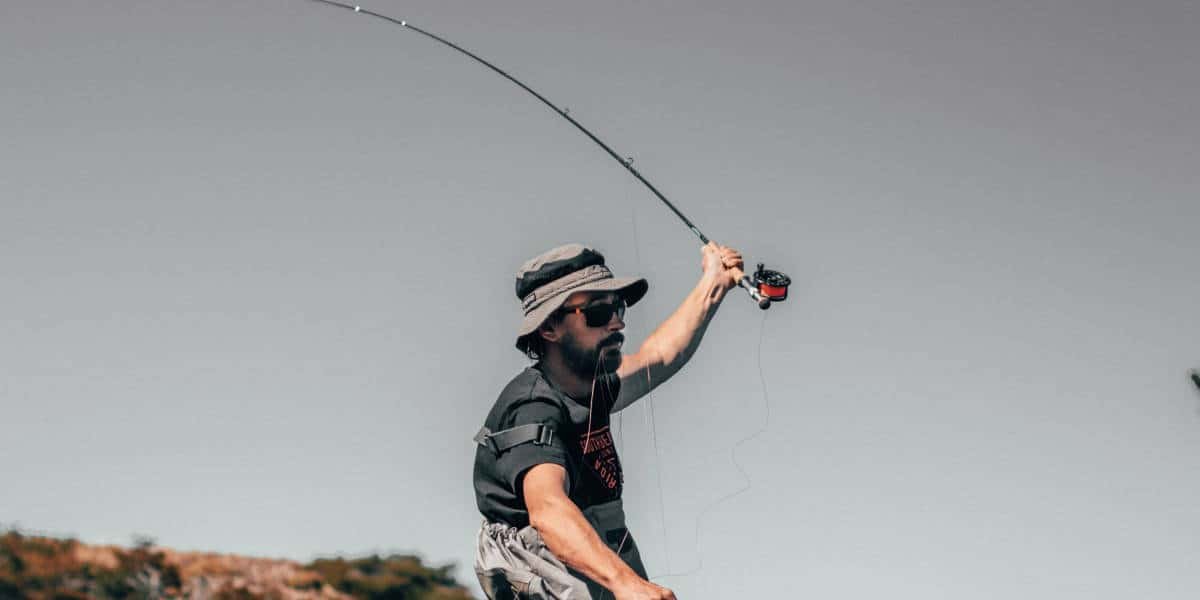 How To Cast A Fishing Rod The Right Way?